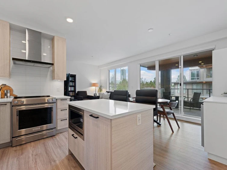 404-7133 14th Avenue, Burnaby, BC, V3N 0H5 - 9