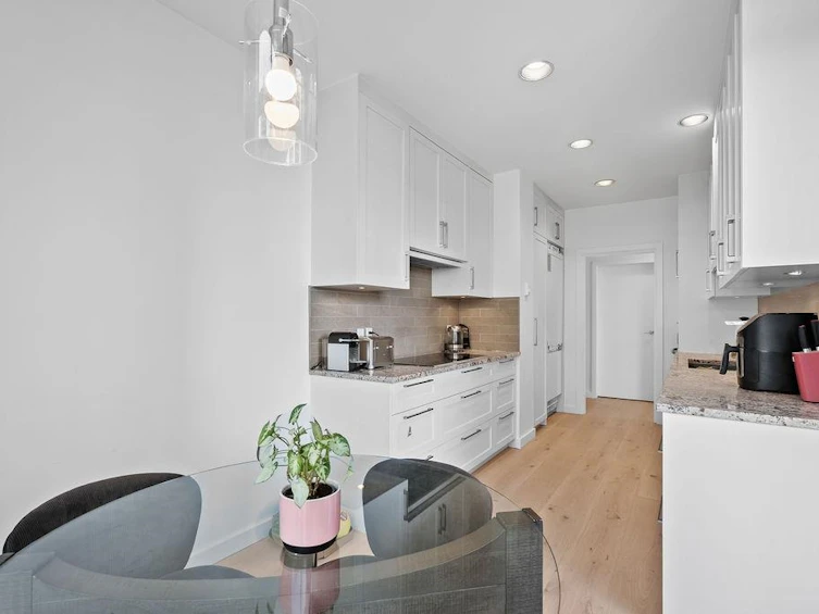 1B-1500 Alberni Street, Vancouver, BC, V6G 3C9 - 18