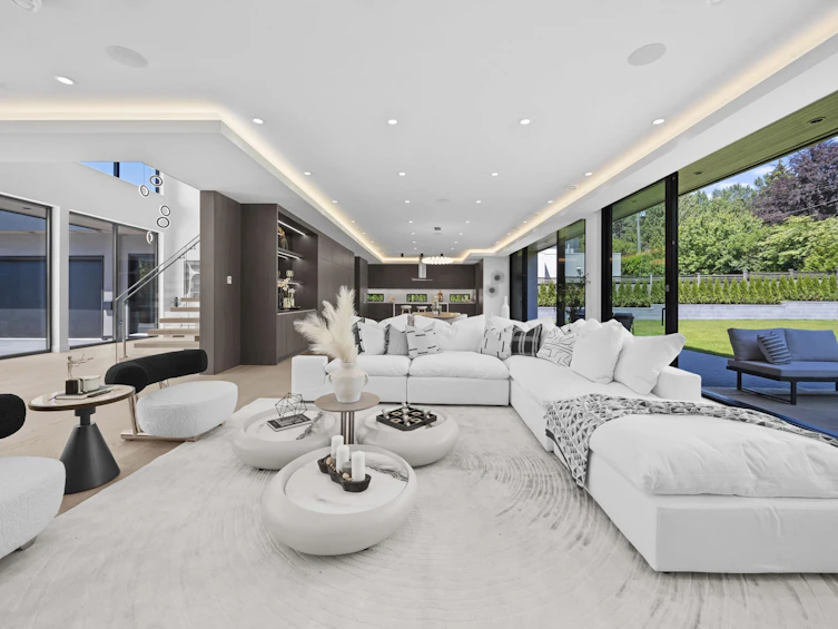 680 Westhyde Place, North Vancouver, BC, V7N 2Y4 - 7