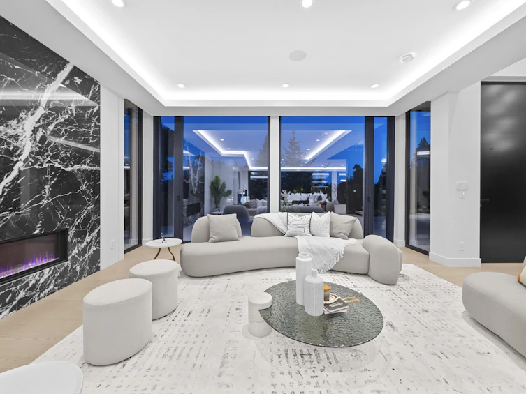 680 Westhyde Place, North Vancouver, BC, V7N 2Y4 - 35