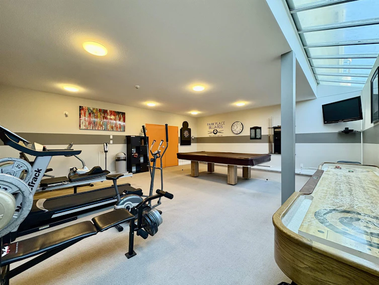 121-32853 Landeau Place, Abbotsford, BC, V2S 6S6 - 32