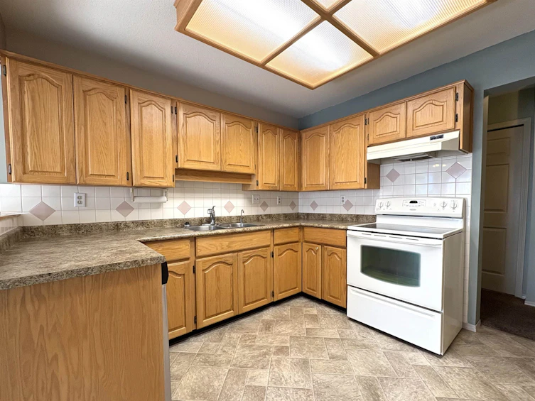 121-32853 Landeau Place, Abbotsford, BC, V2S 6S6 - 13