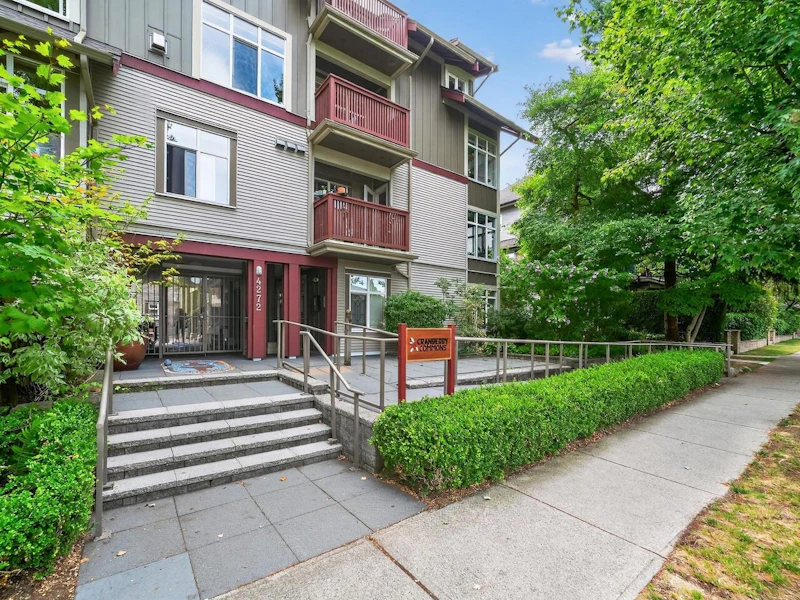 202 - 4272 Albert Street, Burnaby BC V5C 2E8