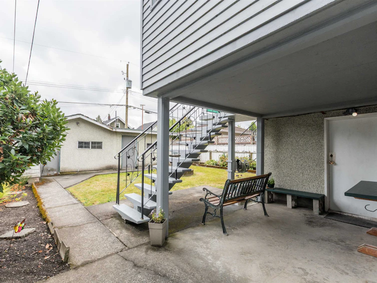 2236 Kitchener Street, Vancouver, BC, V5L 2X2 - 4