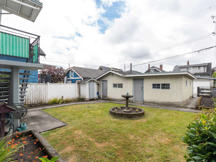 2236 Kitchener Street, Vancouver, BC, V5L 2X2 - 8