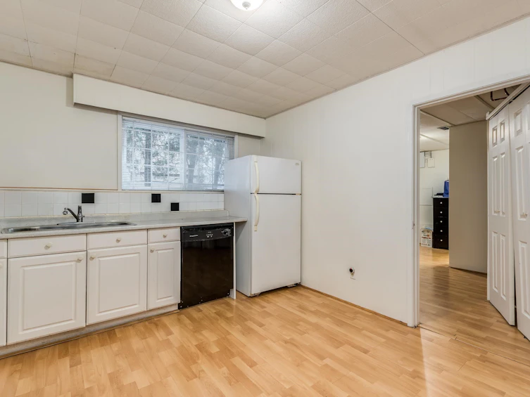 7182 Gibson Street, Burnaby, BC, V5A 1P3 - 14
