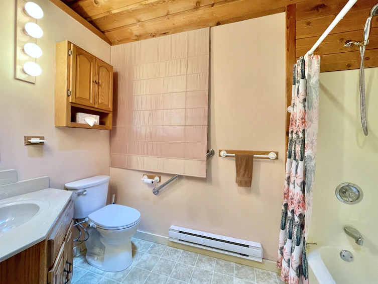 219 Seventh Street, Gibsons, BC, V0N 1V3 - 10