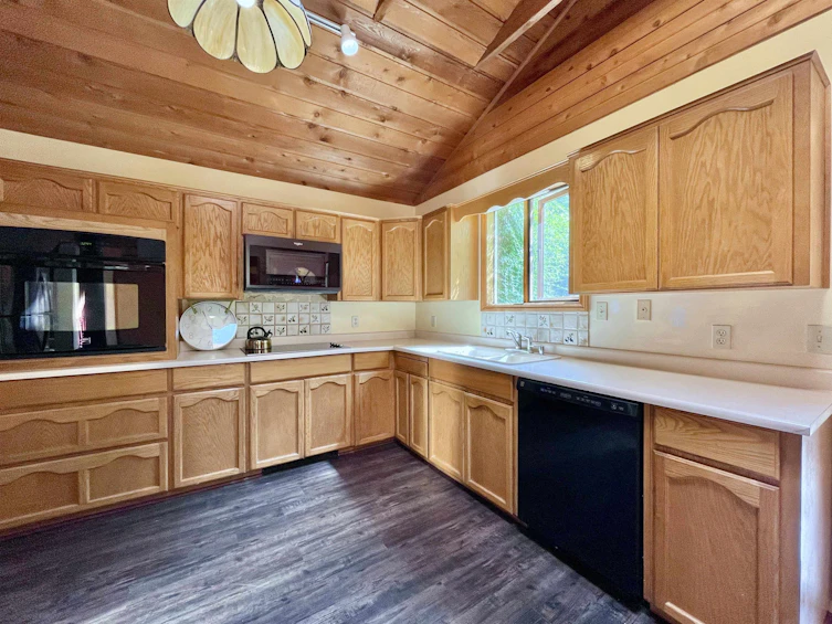 219 Seventh Street, Gibsons, BC, V0N 1V3 - 4