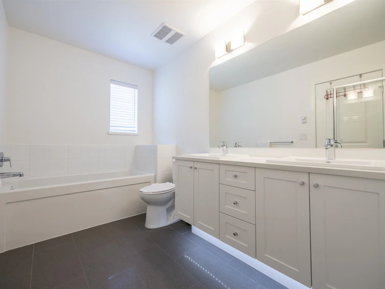 35-15487 99a Avenue, Surrey, BC, V3R 0G9 - 22