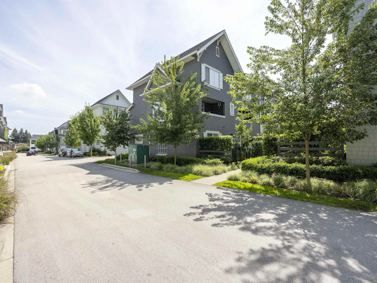 35-15487 99a Avenue, Surrey, BC, V3R 0G9 - 27