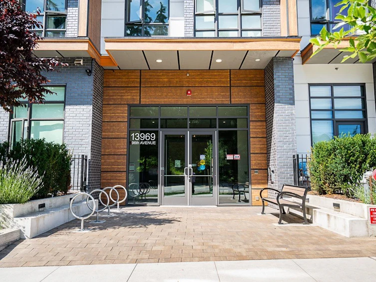 307-13969 96 Avenue, Surrey, BC, V3T 0T1 - 2