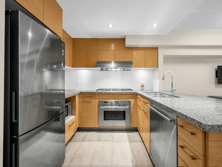 403-5958 Iona Drive, Vancouver, BC, V6T 2L2 - 2