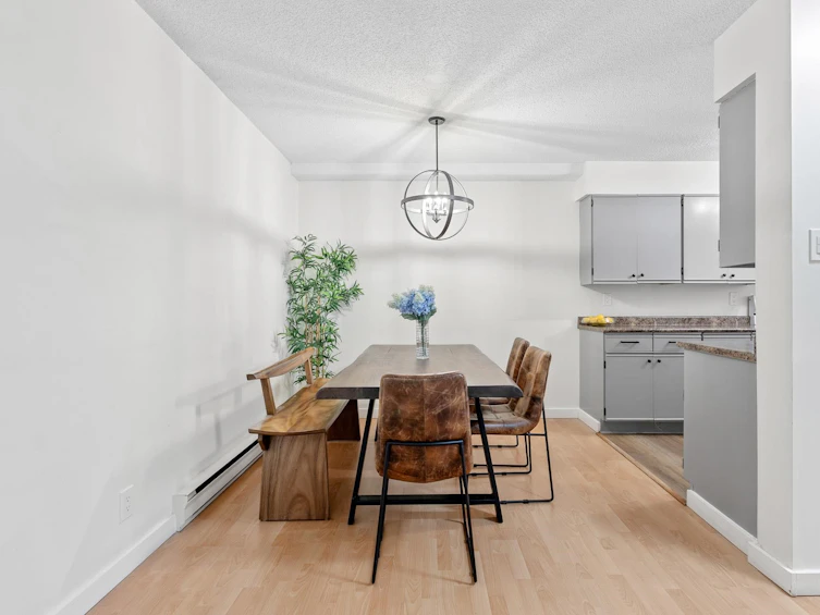 28-9521 Cardston Court, Burnaby, BC, V3N 4H8 - 8