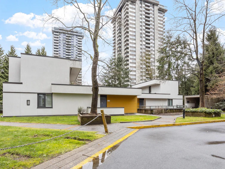 28-9521 Cardston Court, Burnaby, BC, V3N 4H8 - 29