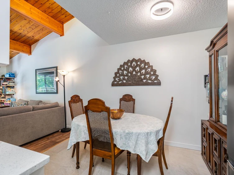 312-3921 Carrigan Court, Burnaby, BC, V3N 4J7 - 8