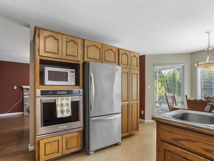 16060 93 Avenue, Surrey, BC, V4N 3E3 - 15
