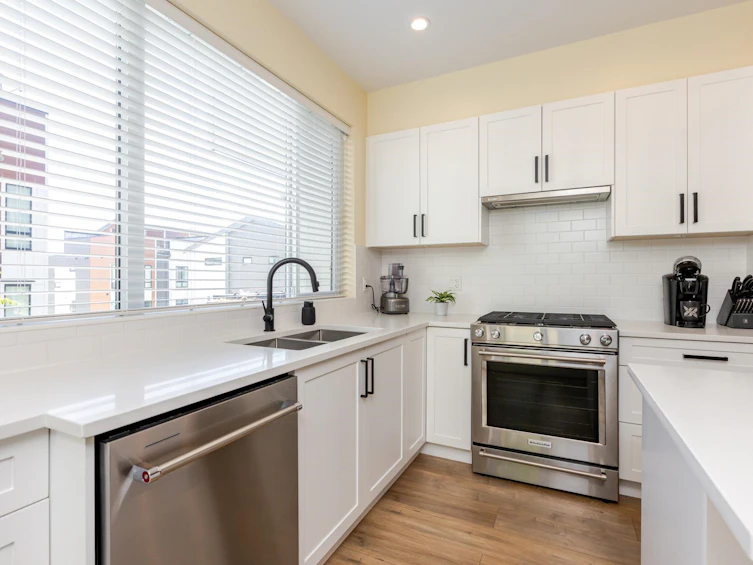 45-16433 19 Avenue, Surrey, BC, V3Z 0Z1 - 12
