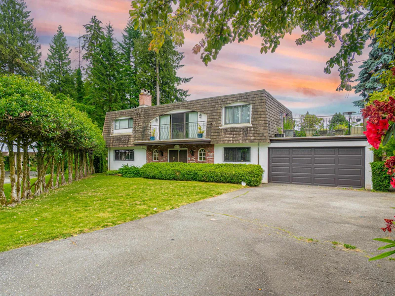 759 Vinedale Road, North Vancouver BC V7K 1A1