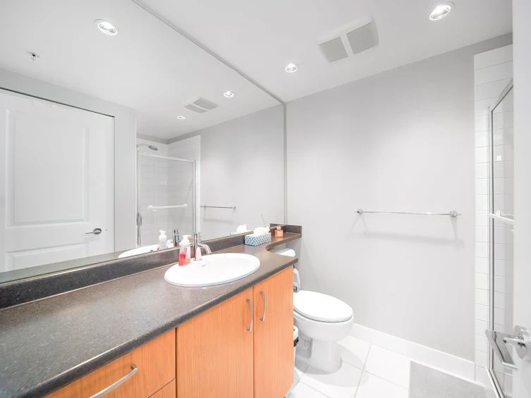 701-9222 University Crescent, Burnaby, BC, V5A 0A6 - 24