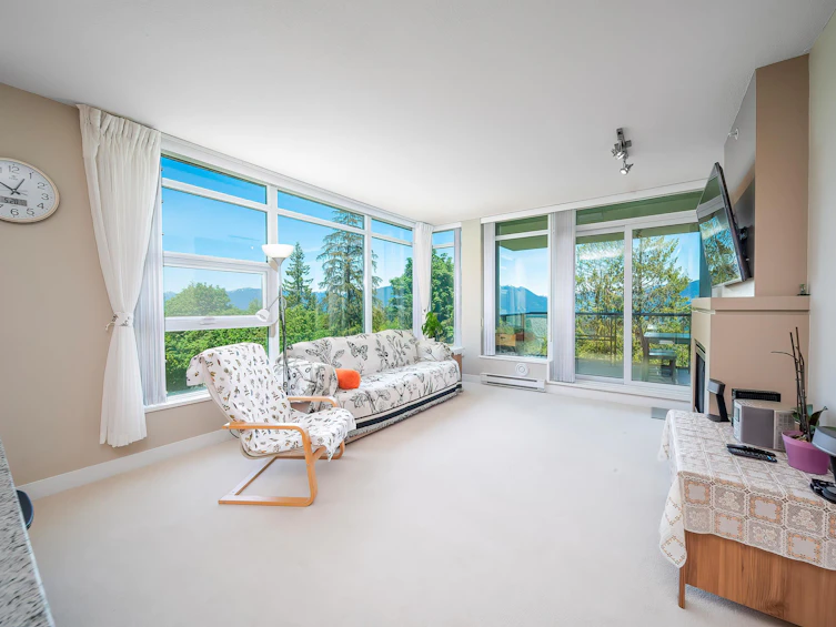 701-9222 University Crescent, Burnaby, BC, V5A 0A6 - 3
