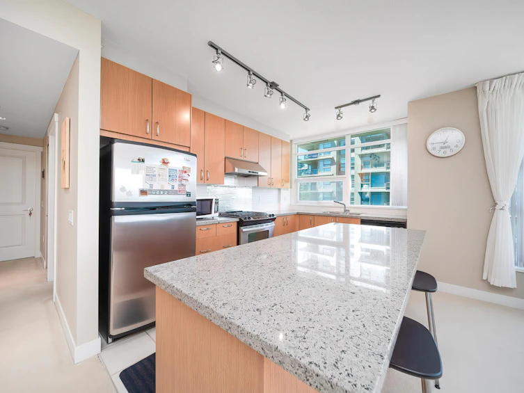 701-9222 University Crescent, Burnaby, BC, V5A 0A6 - 16