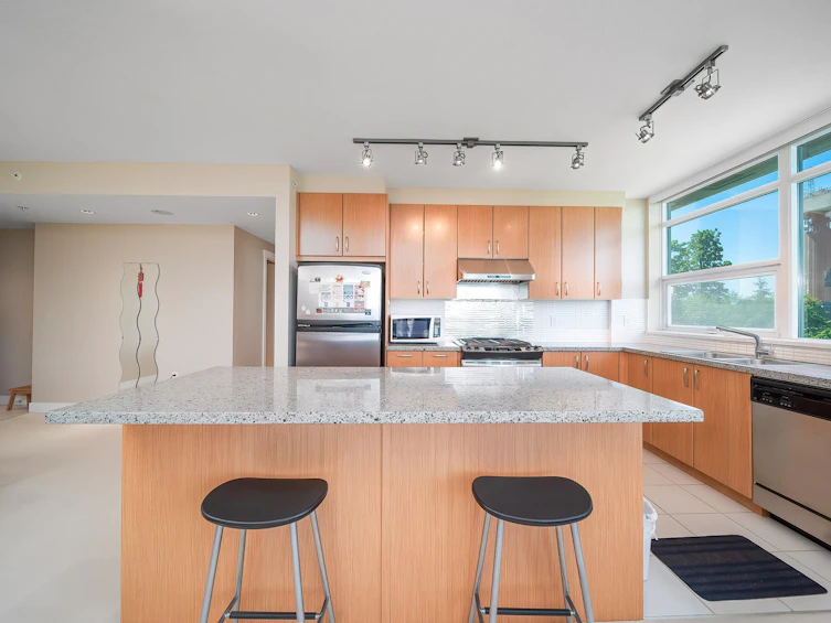 701-9222 University Crescent, Burnaby, BC, V5A 0A6 - 18