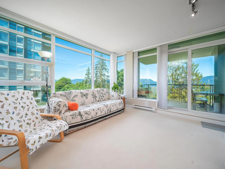 701-9222 University Crescent, Burnaby, BC, V5A 0A6 - 2