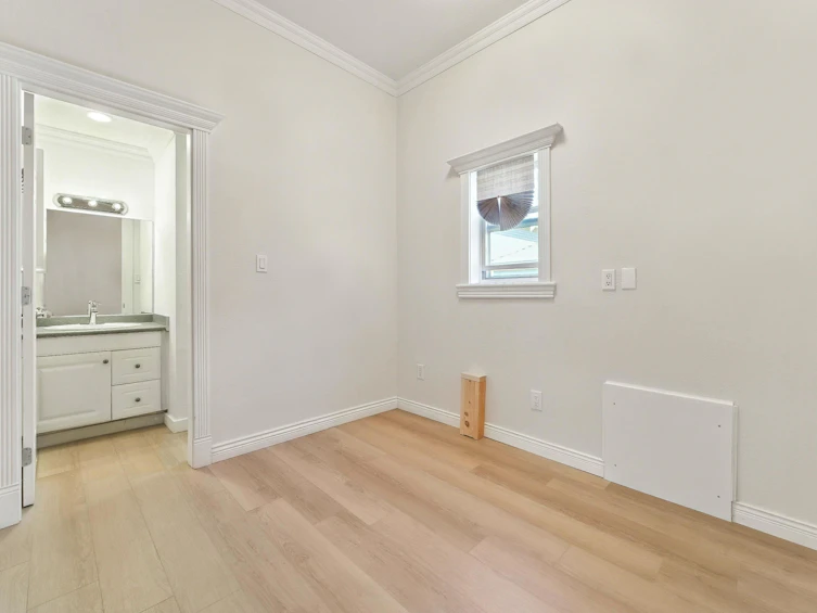 1165 E Pender Street, Vancouver, BC, V6A 1W6 - 7