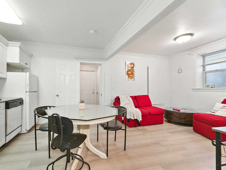 1165 E Pender Street, Vancouver, BC, V6A 1W6 - 8