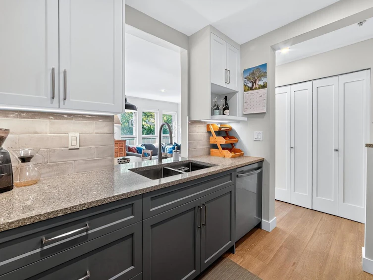 205-1915 E Georgia Street, Vancouver, BC, V5L 2B7 - 5