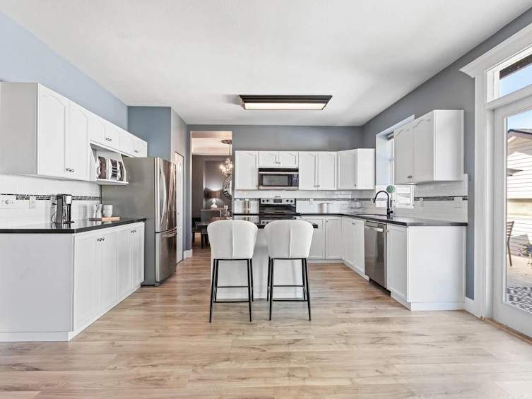 6556 184 Street, Surrey, BC, V3S 8T1 - 9