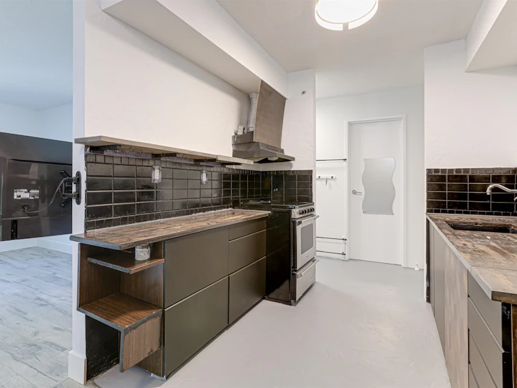 205-1442 Blackwood Avenue, Surrey, BC, V4B 3V5 - 7