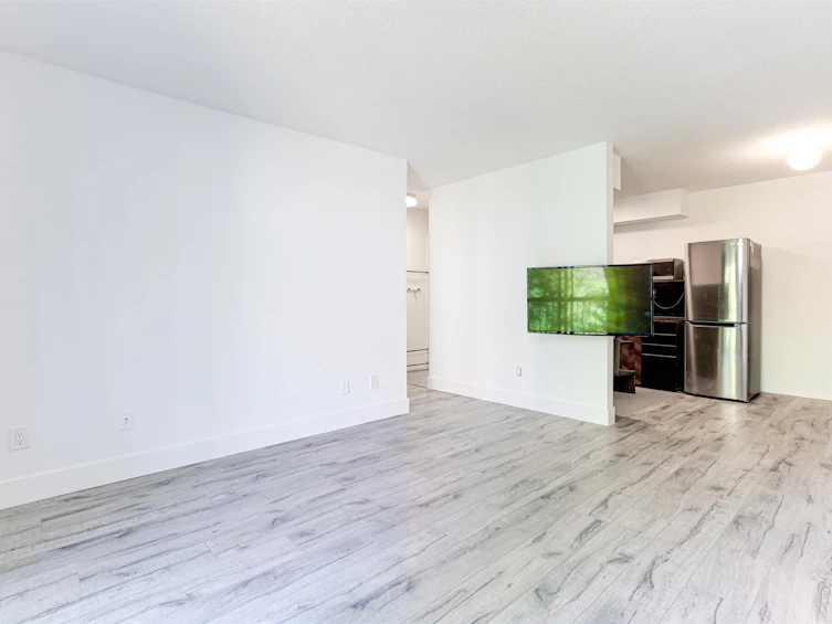 205-1442 Blackwood Avenue, Surrey, BC, V4B 3V5 - 23
