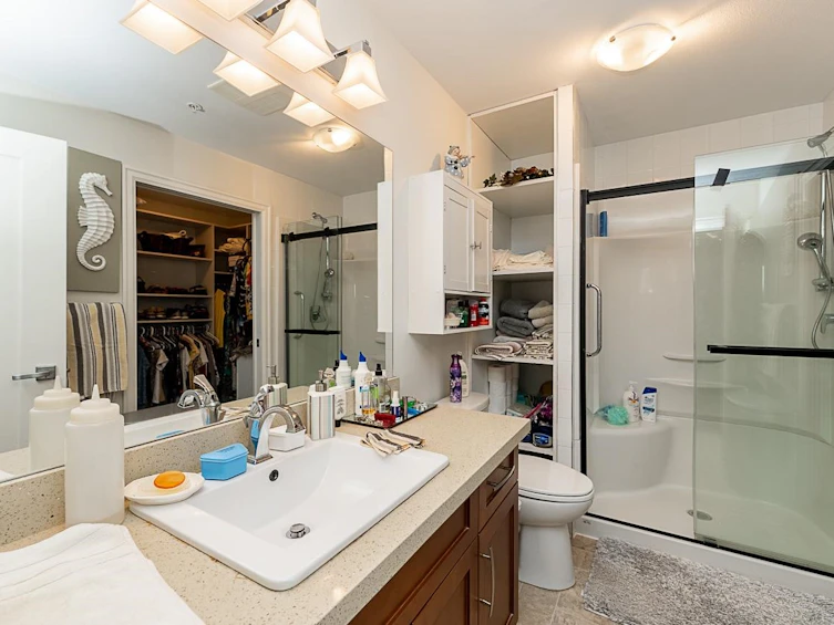 201-45750 Keith Wilson Road, Chilliwack, BC, V2R 0X3 - 22