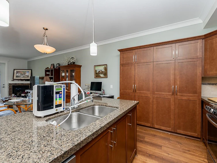 201-45750 Keith Wilson Road, Chilliwack, BC, V2R 0X3 - 8