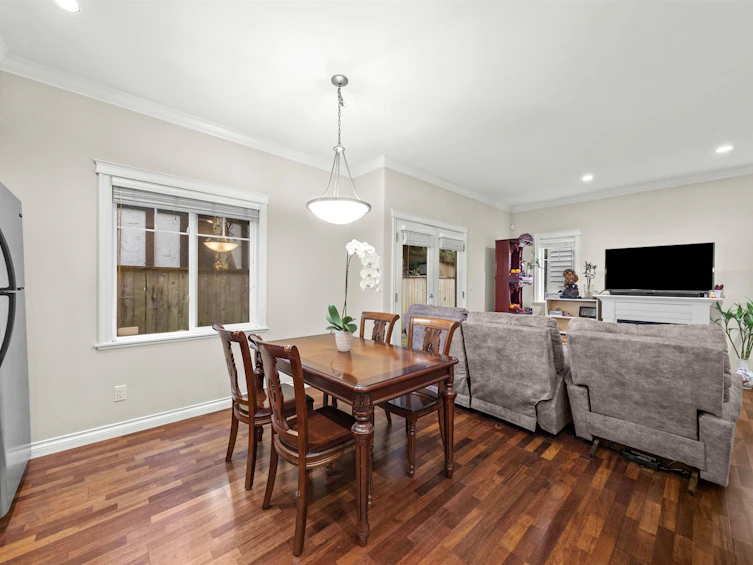 20-7331 No. 4 Road, Richmond, BC, V6Y 2T4 - 2