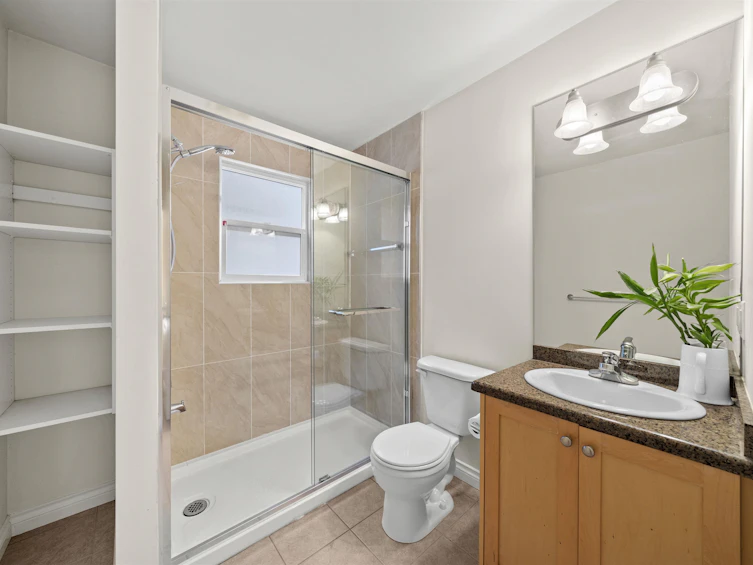 20-7331 No. 4 Road, Richmond, BC, V6Y 2T4 - 20