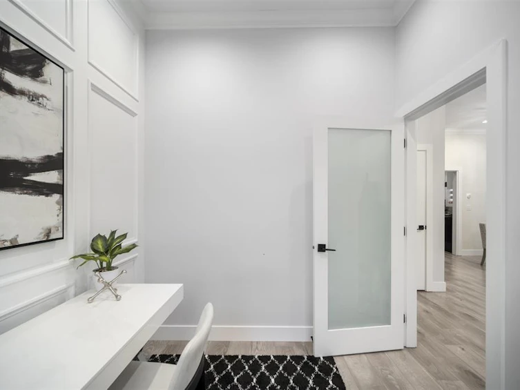 6898 Carnegie Street, Burnaby, BC, V5B 1Y5 - 4