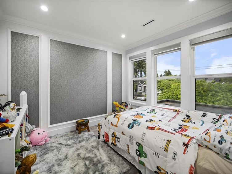 6898 Carnegie Street, Burnaby, BC, V5B 1Y5 - 25