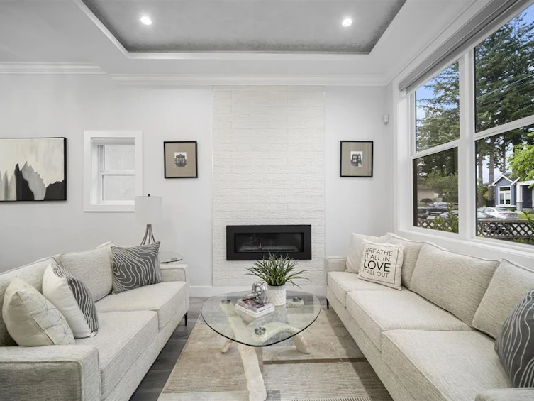 6898 Carnegie Street, Burnaby, BC, V5B 1Y5 - 11