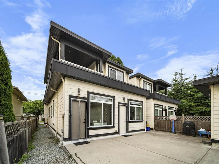 6898 Carnegie Street, Burnaby, BC, V5B 1Y5 - 34