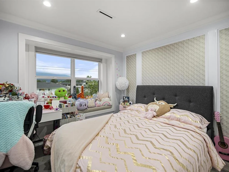 6898 Carnegie Street, Burnaby, BC, V5B 1Y5 - 29