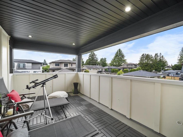 6898 Carnegie Street, Burnaby, BC, V5B 1Y5 - 20