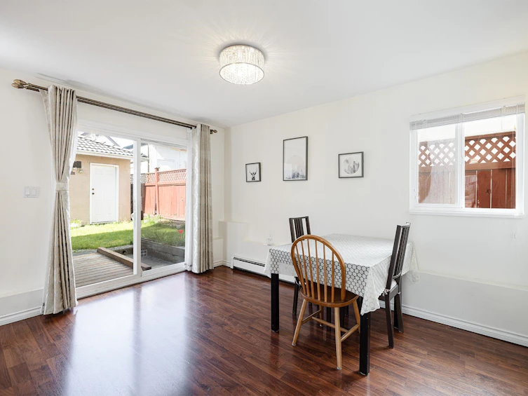 8573 Laurel Street, Vancouver, BC, V6P 2X6 - 11