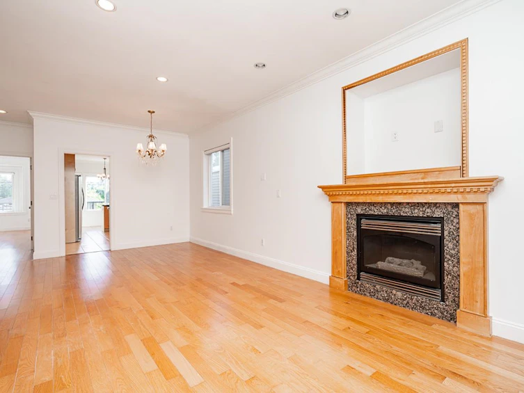 7268 1st Street, Burnaby, BC, V3N 3S6 - 6