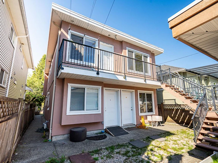 7268 1st Street, Burnaby, BC, V3N 3S6 - 33