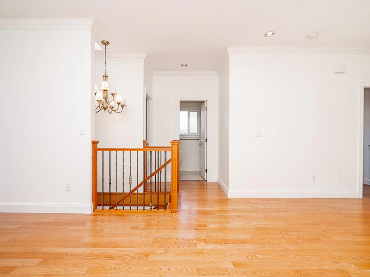 7268 1st Street, Burnaby, BC, V3N 3S6 - 8