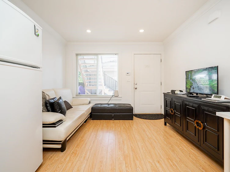 7268 1st Street, Burnaby, BC, V3N 3S6 - 28