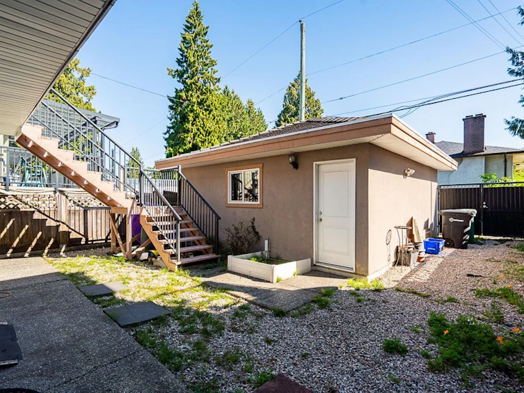 7268 1st Street, Burnaby, BC, V3N 3S6 - 32