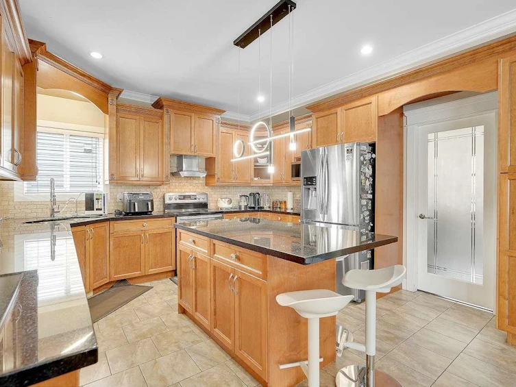 8378 208th Street, Langley, BC, V2Y 0A7 - 10